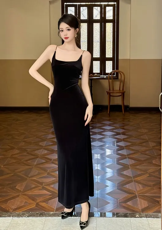 （青柠主推/醋酸丝绒方领吊带裙）醋酸丝绒方领显瘦高贵气质宴会