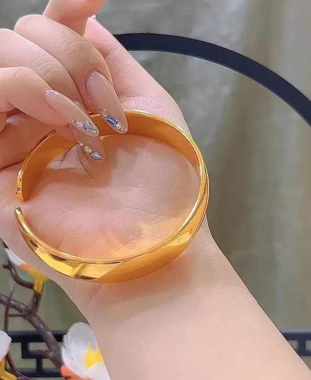 铜合金手镯 铜合金手镯 镯子金色时尚百搭款式