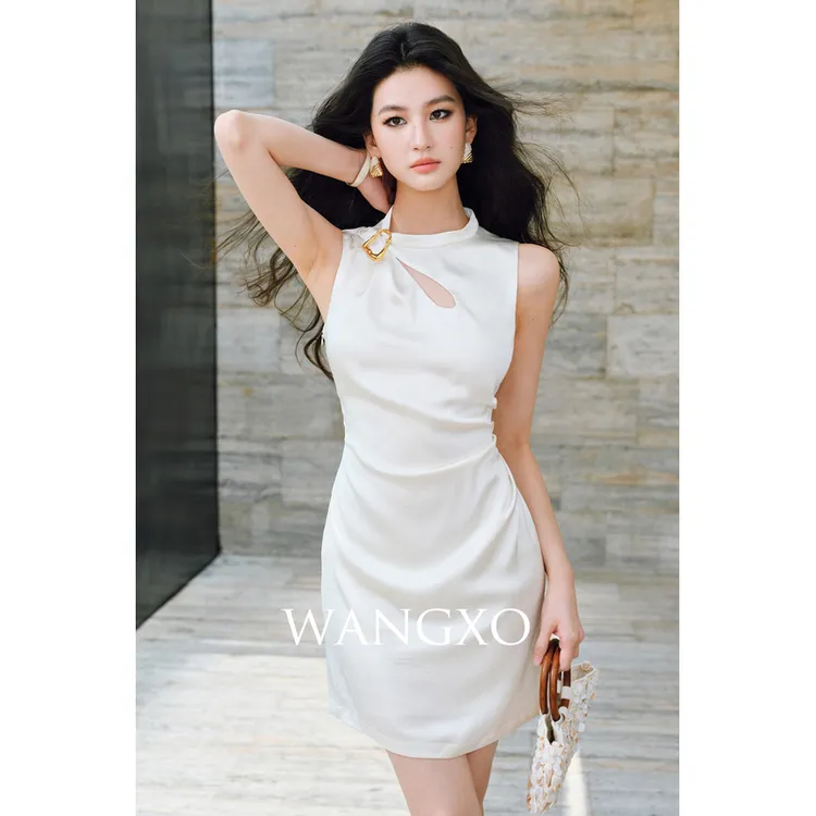WANGXO 缎面抓皱镂空捏褶短款连衣裙 250277W-1
