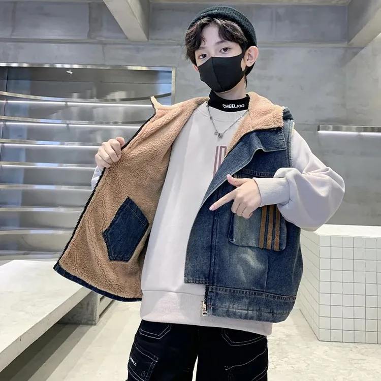 男童牛仔马甲加绒加厚中大童连帽两面穿马2025冬季新款男孩夹外穿