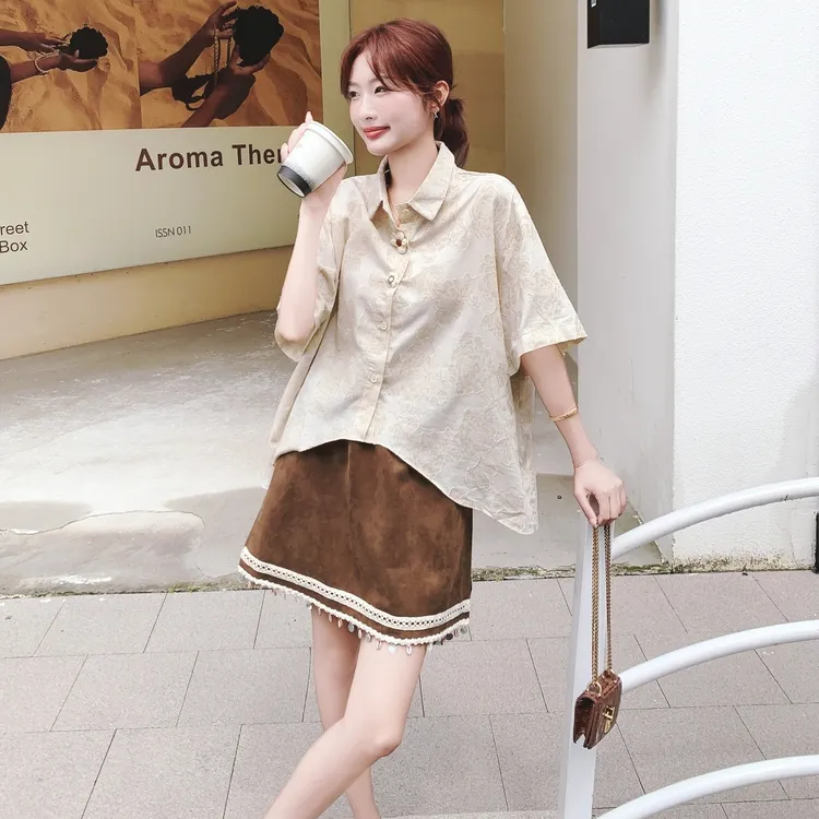 气质通勤风一整套穿搭女2025年夏季复古提花不规则衬衫短裙两件套