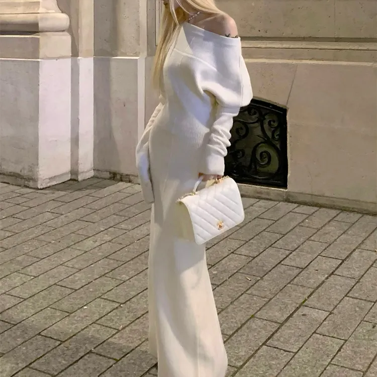 Rase le sol‘Winter Sonata’斜肩针织连衣裙修身包臀长款毛衣裙