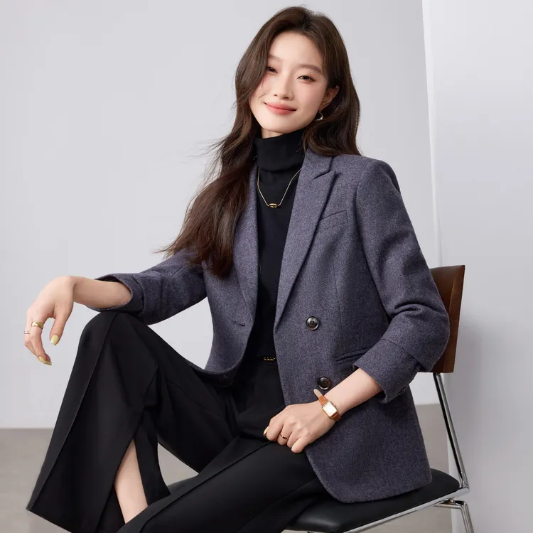 深紫色羊毛毛呢西装外套女冬季加厚2025新款小个子高级感休闲西服