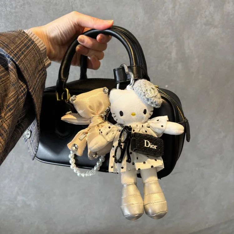 小香风kt包包长腿挂饰凯蒂ins可爱毛绒公仔玩偶挂件钥匙扣礼物