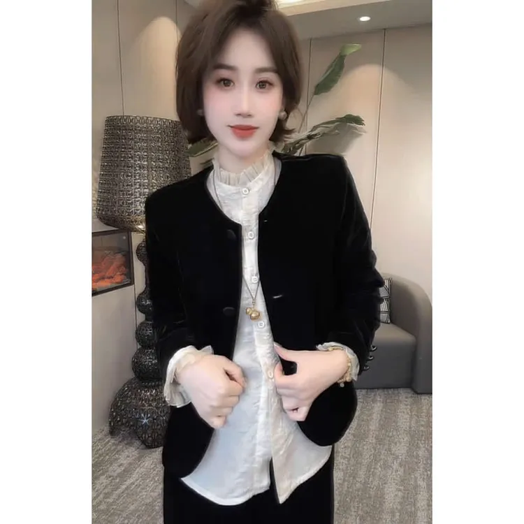 (有运费险）高级感时尚小香风轻奢短外套女秋季新款百搭通勤上衣女