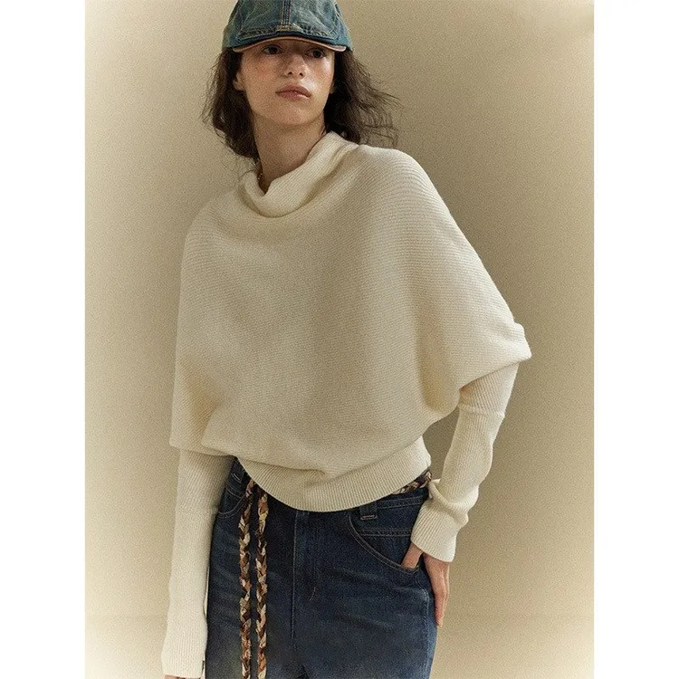 休闲风法式白色蝙蝠袖堆堆领毛衣女秋冬季设计感艺术收腰显瘦套头
