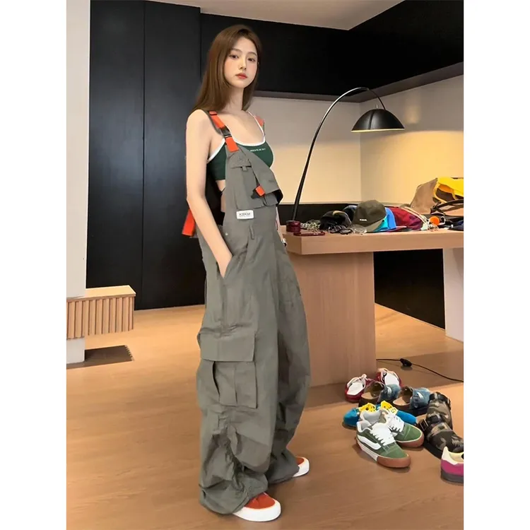 卡盛绿色背带裤女2025春季新款美式复古街头工装宽松显瘦阔腿裤子
