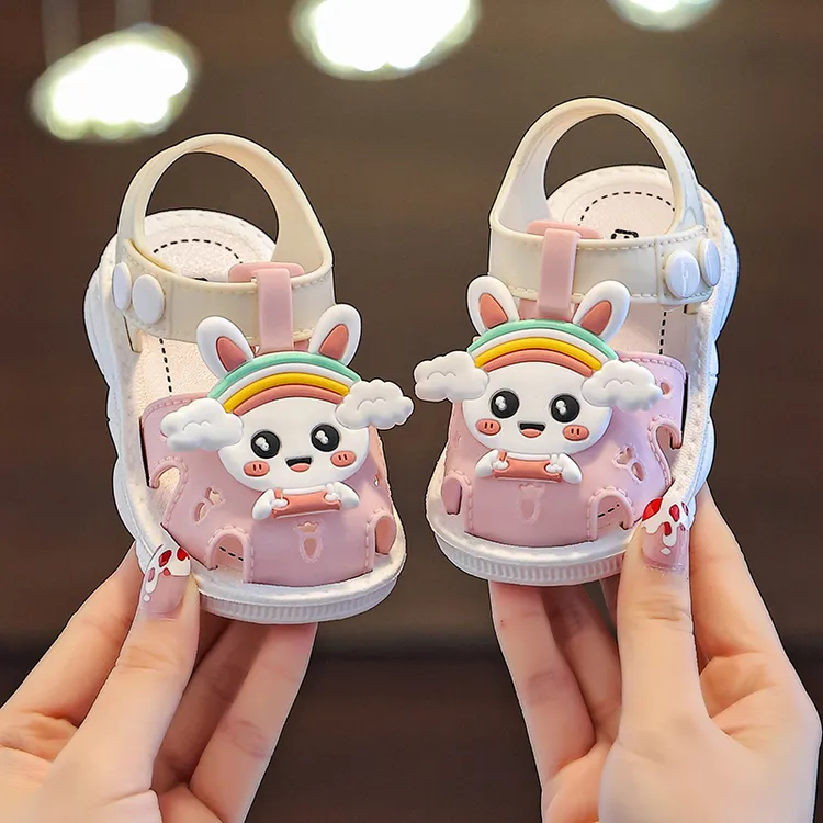 女童凉鞋2025年夏季新款儿童防滑软底中小童小女孩宝宝公主沙滩鞋