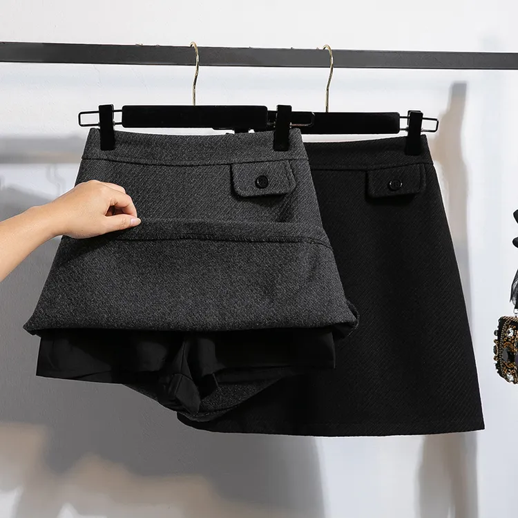大码毛呢半身裙秋冬新款百搭a字包臀裙高腰显瘦黑色大短裙女