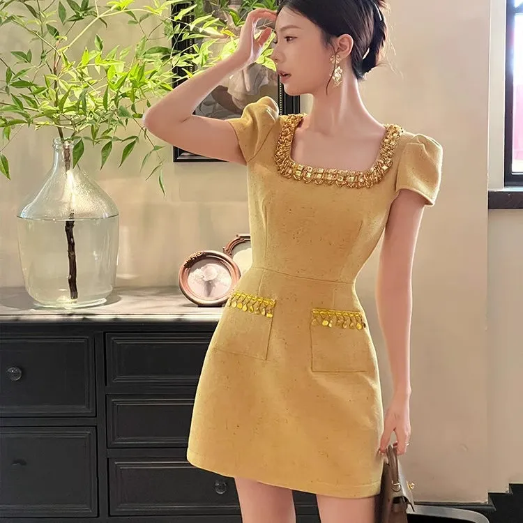 重工金色气质方领高级显瘦千金连衣裙女时尚短裙2025夏季贵气裙子