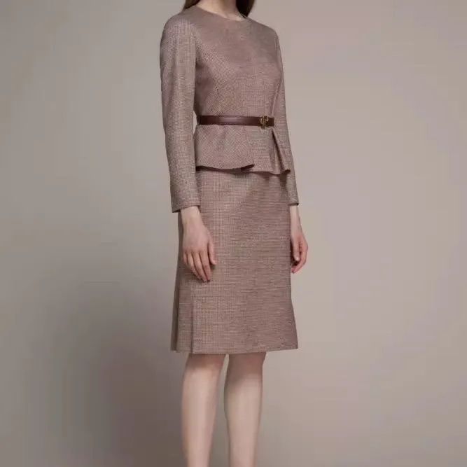 宝家商场同款秋冬新款女装针织格纹圆领连衣裙LM9N022NCF016