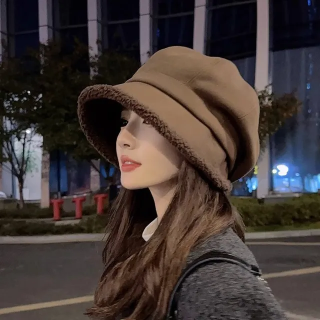 大头围显脸小帽子女秋冬季渔夫帽百搭加厚保暖护耳2025新款贝雷帽