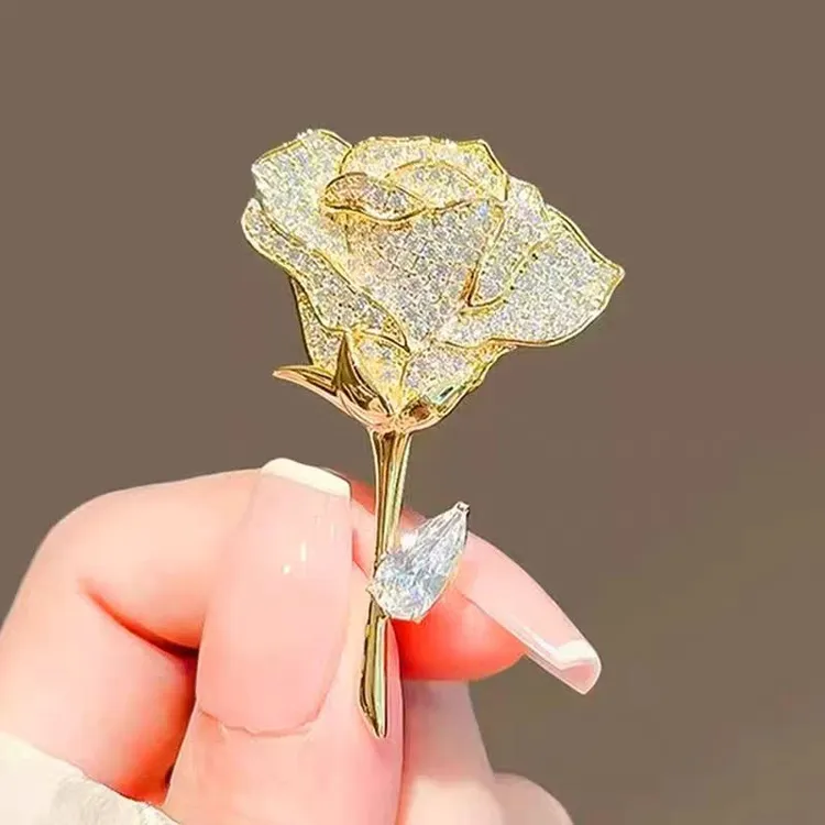 合金胸针  精致百搭气质ins玫瑰花胸针高档胸花配饰个性别针饰品