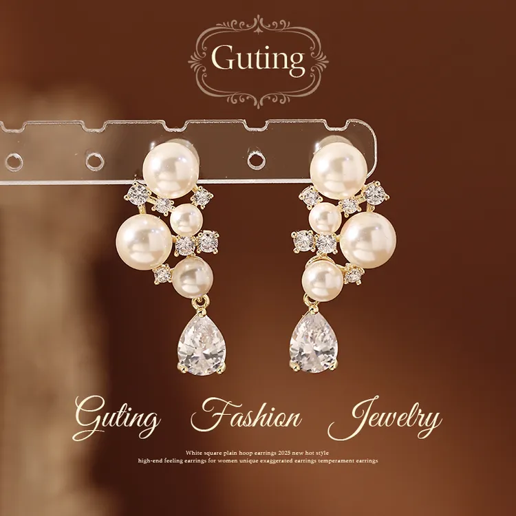 铜合金合成锆石耳饰 23432秋冬金色耳坠耳环女款高级感耳钉耳饰