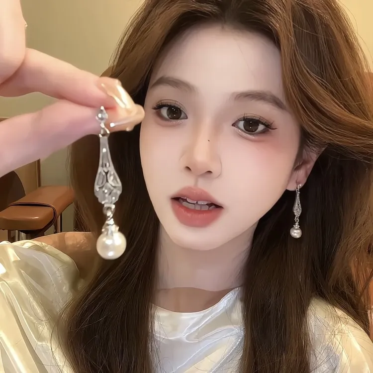 铜合金耳饰 新中式时尚镶钻几何水滴古风珍珠耳坠个性耳环耳钉