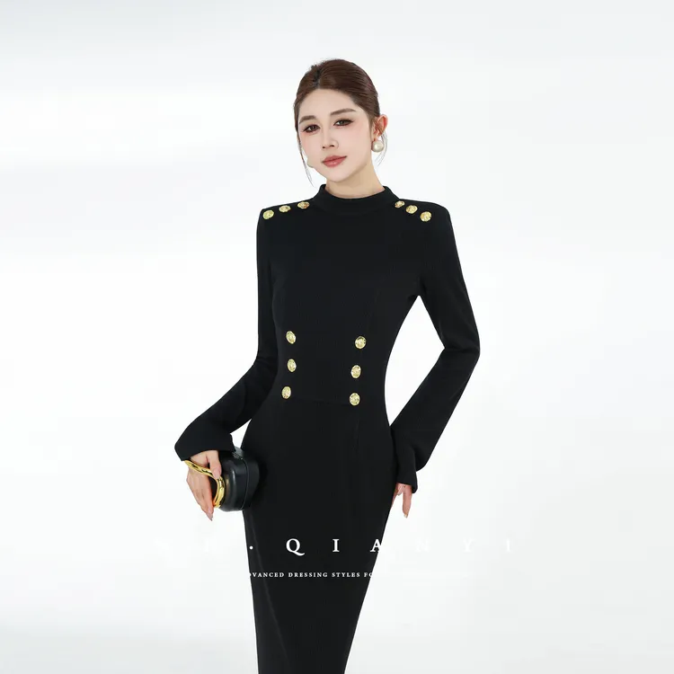 MD定制·杨千亿【安然如一​】2025冬季新款长袖时尚百搭轻奢连衣裙