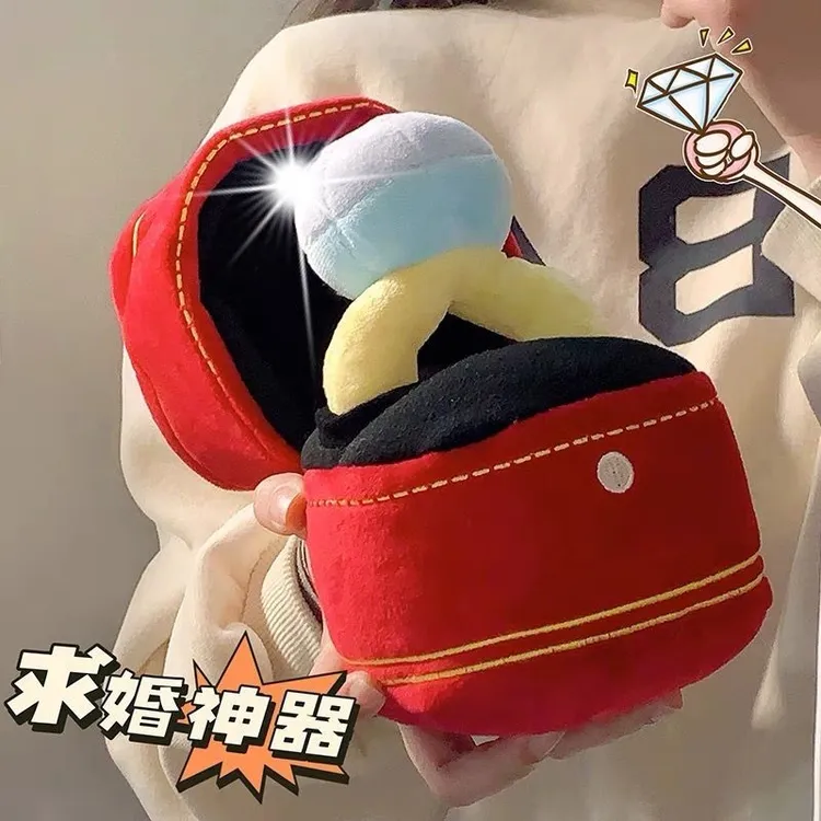 超大钻石玩偶戒指趣味搞怪毛绒巨大号创意生日礼物爱心女生戒指ZF
