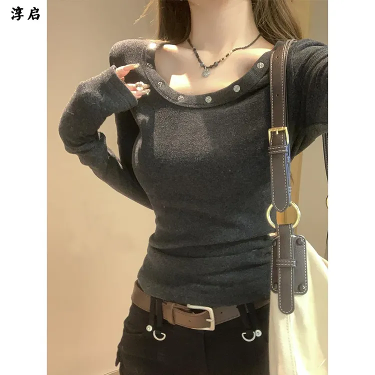 淳启美式辣妹修身长袖恤女秋季新款低圆领铆钉设计感别致独特上衣