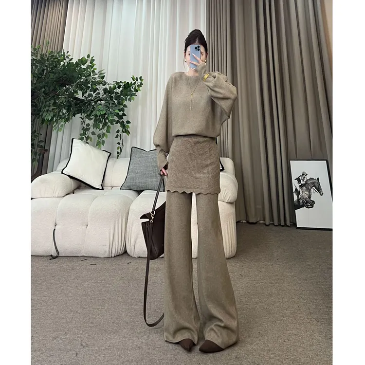  XIAOQIN【凛冬谱曲】秋冬针织蝙蝠袖上衣钩花屁帘阔腿裤套装T572