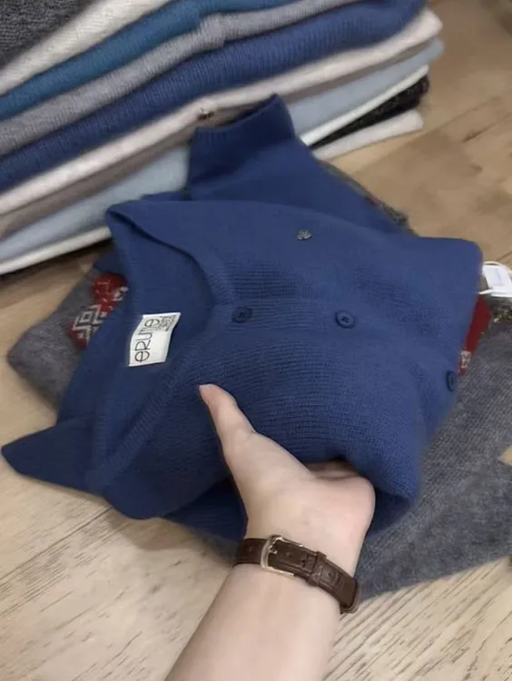 七言家韩单100%羊#孔雀蓝爱心铁片软糯毛衣开衫@