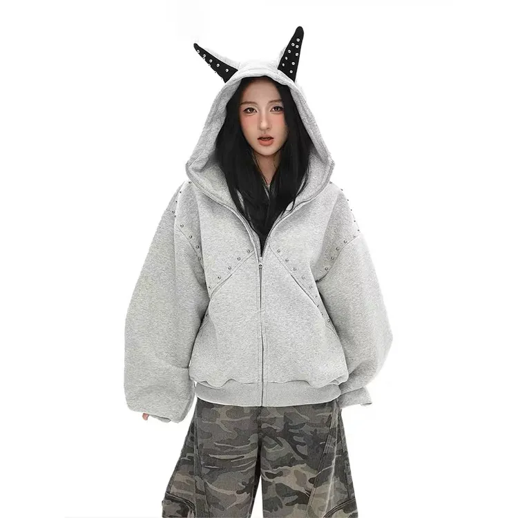 早秋新款美式拼接铆钉杜宾犬耳朵连帽卫衣甜酷风设计款短外套纯色