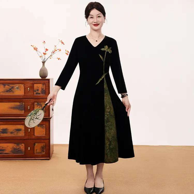 新中式妈妈秋装连衣裙中老年妈妈春秋季高腰休闲连衣裙新中式裙子
