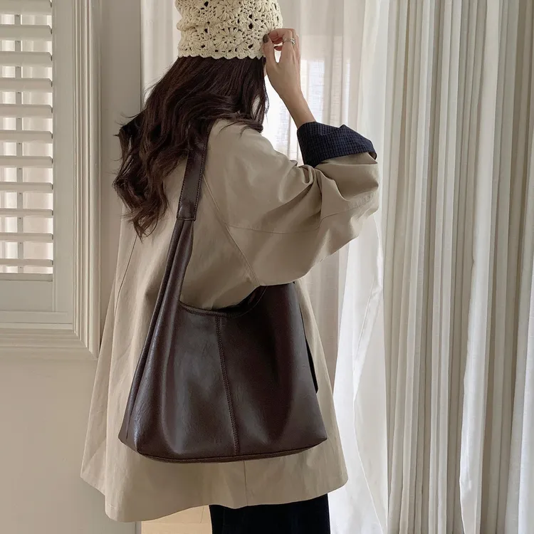 竹笋喵喵 韩版ins极简时尚托特包女2025新秋冬通勤磁扣单肩斜挎包