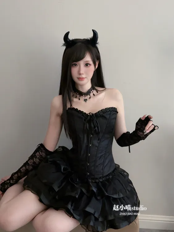 赵小喵「暗夜玫瑰」暗黑性感纯欲鱼骨束身衣万圣节cos黑天鹅蓬蓬裙