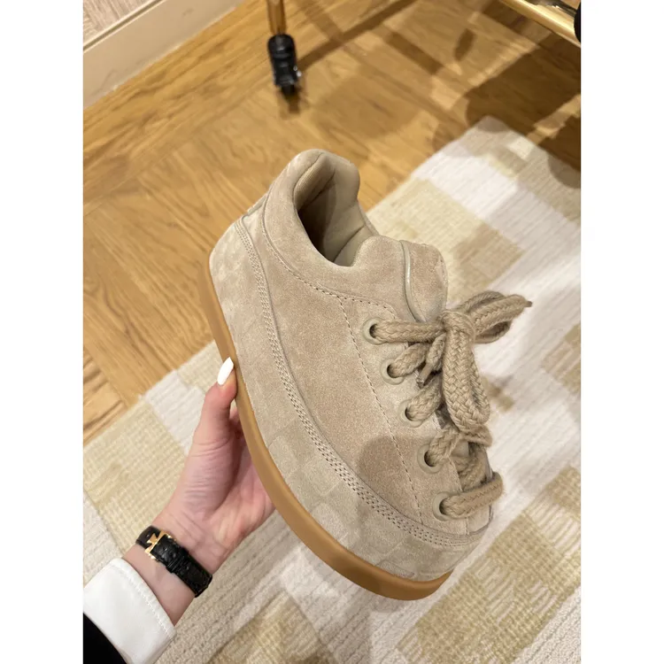 [专柜撤场]超火丑萌休闲鞋女2025秋冬季新款小胖丁鞋增高厚底面包