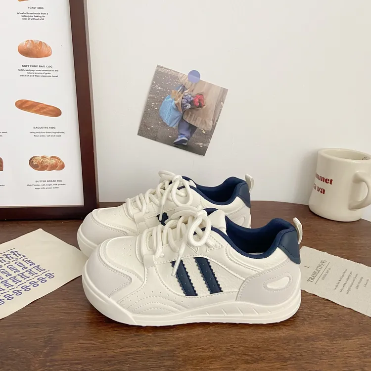 德训厚底小白鞋女百搭2025秋季新款chic小众百搭设计学生运动板鞋