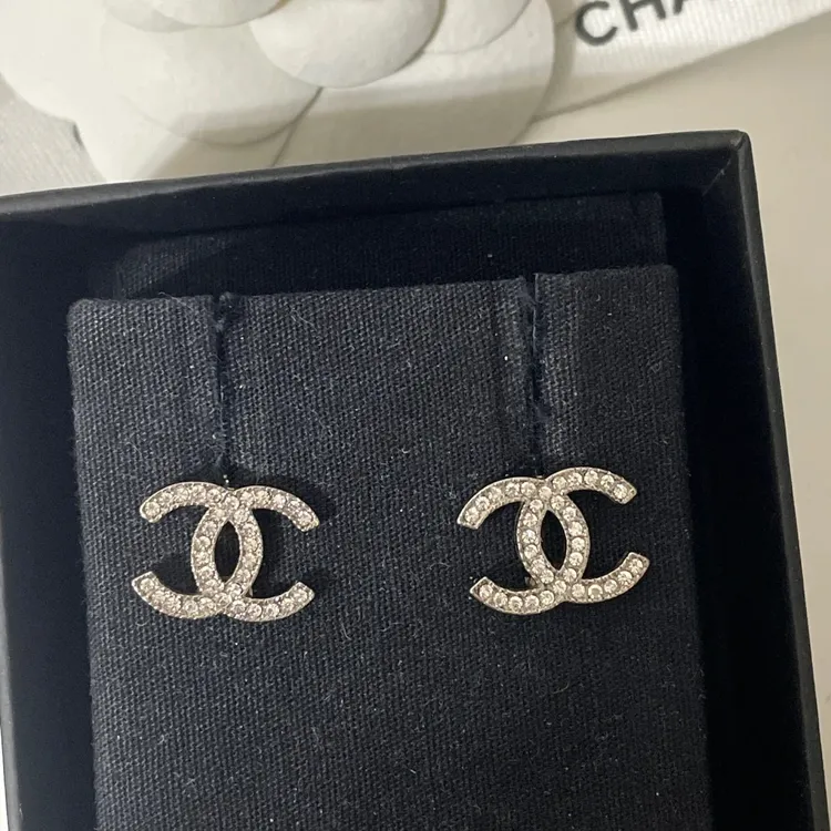 99新 Chanel/香奈儿 耳钉气质经典款满钻银色时尚精致
