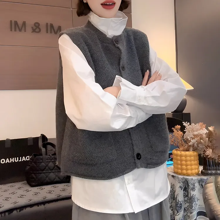 春秋宽松复古森系双口袋毛衣背心女叠穿减龄设计感单排扣针织马甲