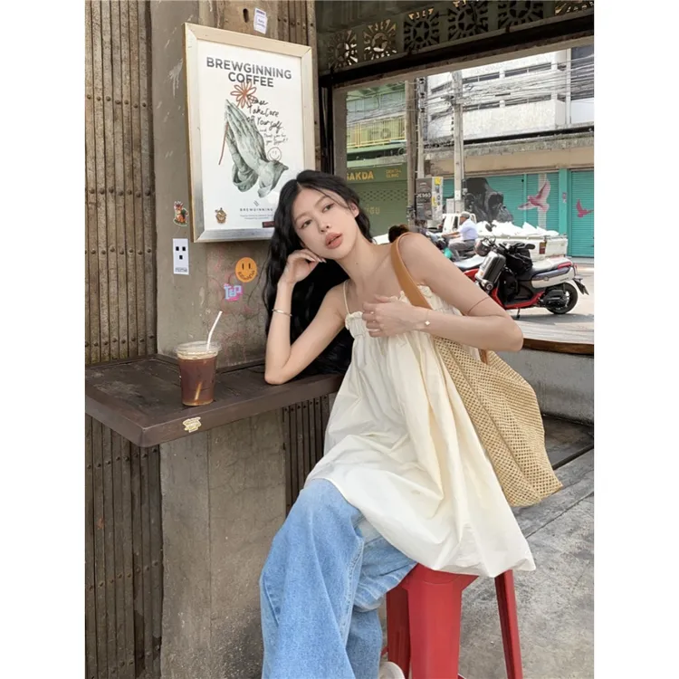 甜辣妹一字肩吊带背心女2025年夏季设计感木耳边宽松中长款上衣女
