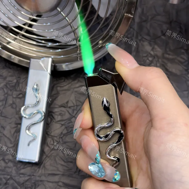 【简界】轻奢灵蛇火机纯手工制作金属绿火焰朋克亚文化小众礼物ins 