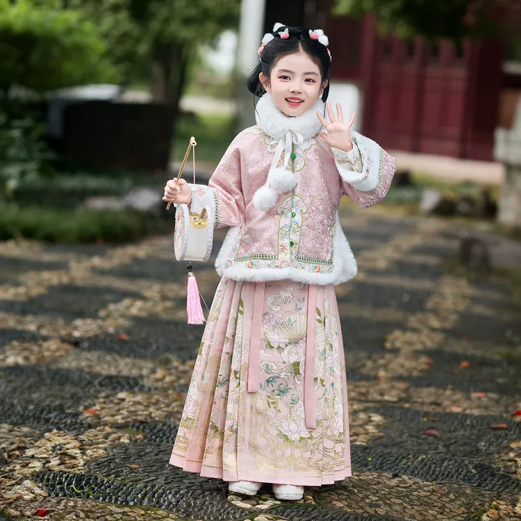 槿木缘【蝶花扇语】汉服女童马面裙2025新款拜年服冬装儿童古风加厚