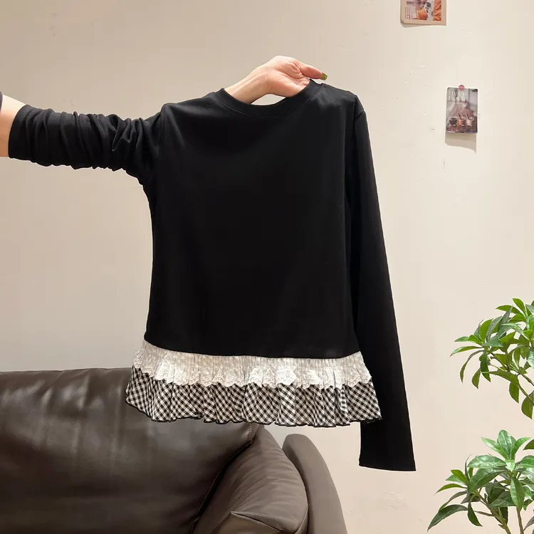 纯欲风黑色圆领花边荷叶边拼接下摆长袖T恤女2025秋季设计感上衣
