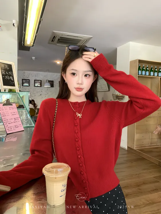 EIA一尧【浆果玛丽】韩系气质圆领毛衣秋冬保暖简约知性长袖上衣女