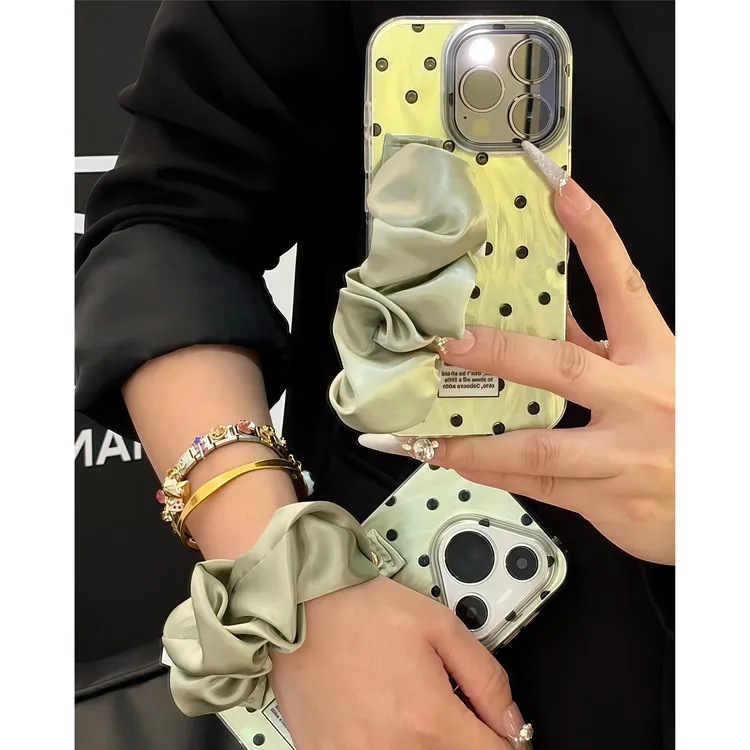 高颜值布腕带适用苹果15vivo华为oppo小米iPhone16羽纱手机壳女款