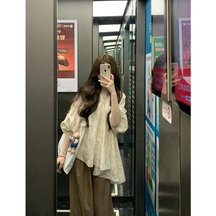 2025夏季新款法式不规则镂空设计感短袖衬衫搭配休闲阔腿裤两件套