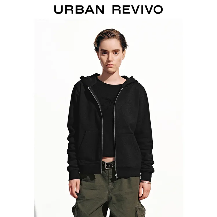 UR2025秋季新款女装休闲运动风简约连帽拉链外套UYY150076+