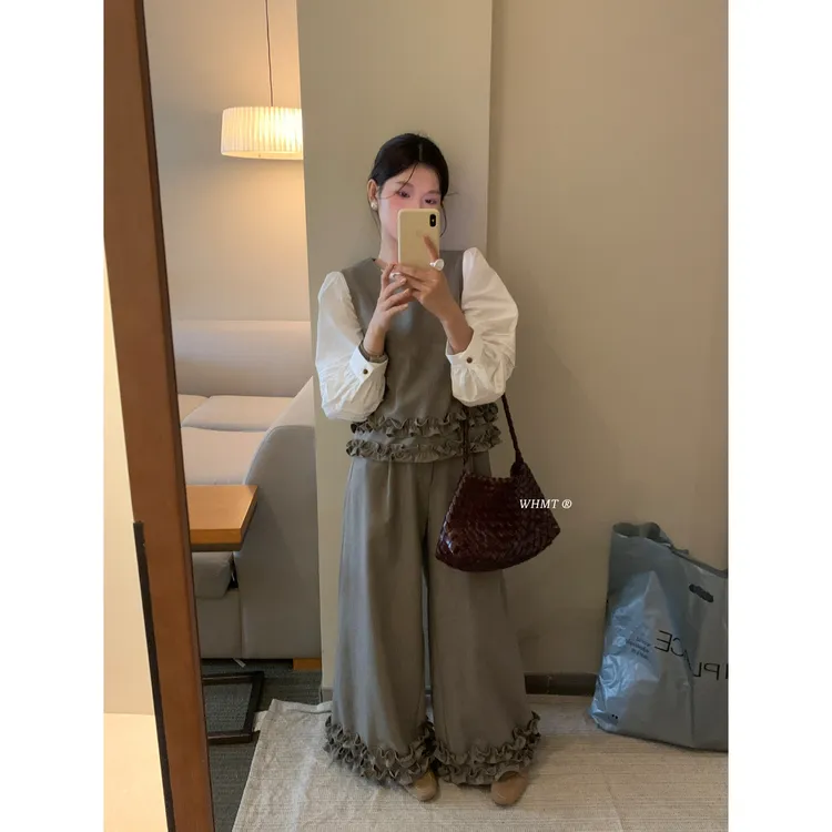 RS.WHMT-设计感圆领木耳花边马甲+花边阔腿裤套装（含3羊毛）Q122