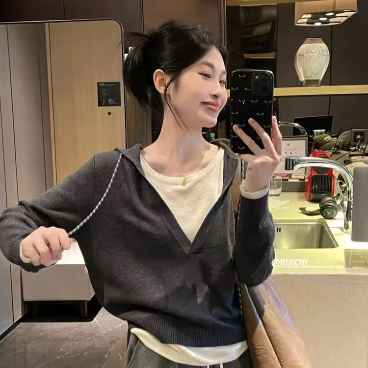 2025早秋新款假两件撞色连帽极简休闲高级松弛感修身针织上衣女