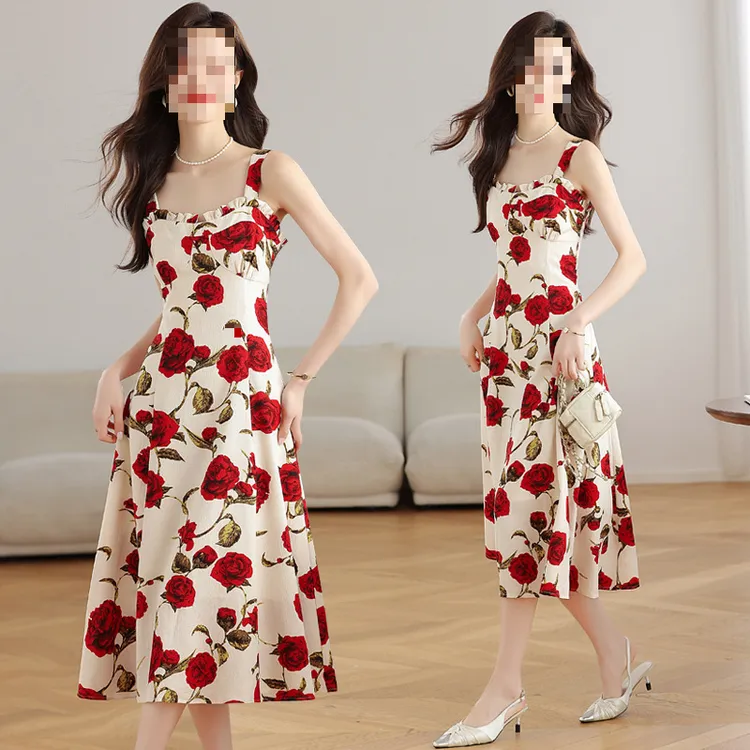 实拍 红色玫瑰碎花连衣裙女夏2025新款海边度假法式吊带裙长裙子