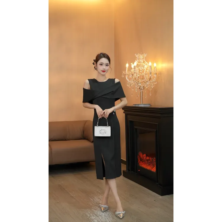 3350法式赫本风连衣裙女新款高级感礼裙收腰显瘦轻奢包臀裙子