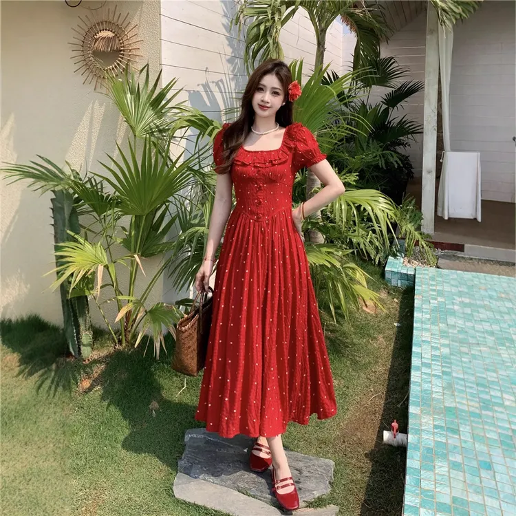 大码法式短袖连衣裙女夏季小个子别致波点裙子胖MM显瘦红色A字裙