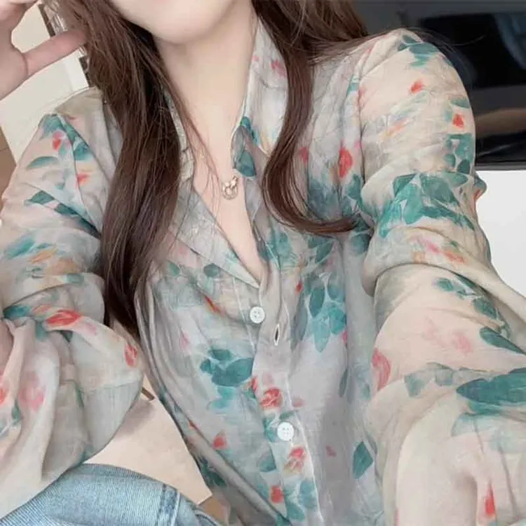 法式Polo领长袖气质衬衫女夏季2025年新款复古风小众碎花防晒衬衣