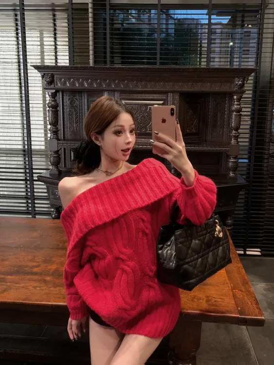 圣诞穿搭一字领毛衣女2025秋冬季新款纯色露肩百搭慵懒风针织毛衣