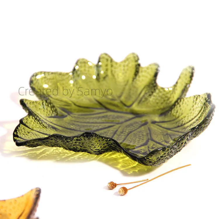 创意枫叶形玻璃盘家用客厅不规则点心盘酒吧树叶形透明零食水果盘