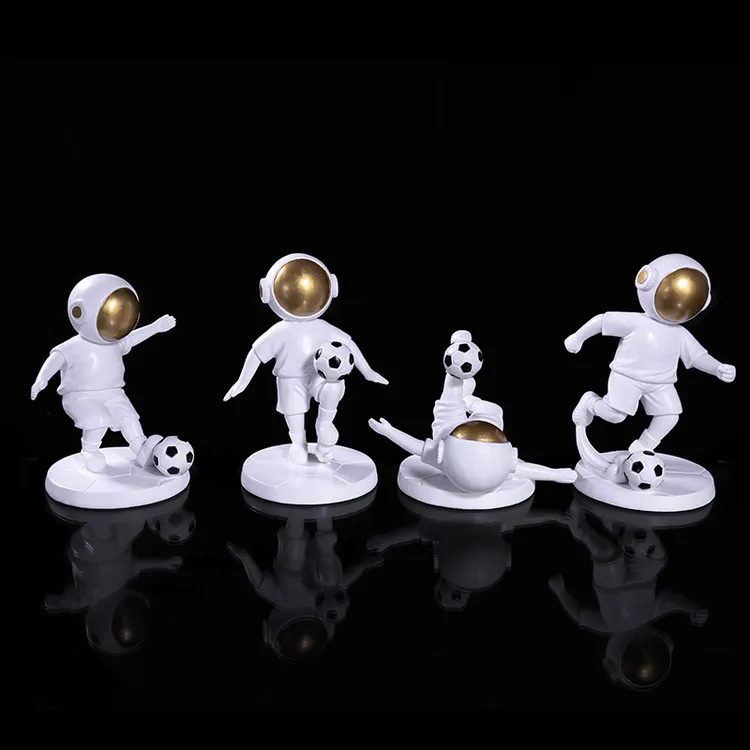创意太空人工艺品礼品树脂家居轻奢风装饰桌面玄关宇航员摆件