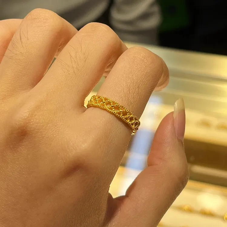 钛钢戒指 有钱花镂空蕾丝戒指女小众高级感5G素圈指环百搭宫廷风